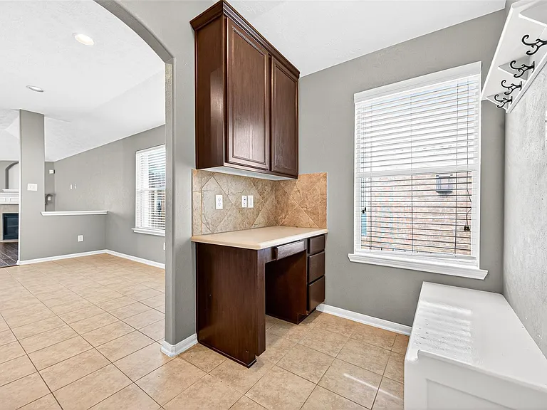 24822 Diamond Run Ct — Photo 15