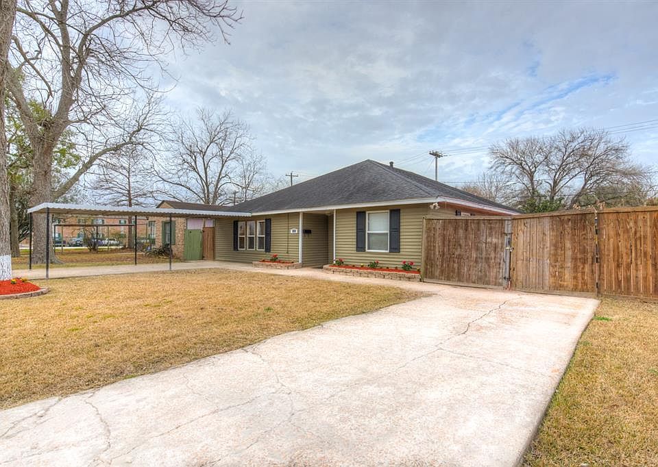 1st image of 7405 Carrie Ln