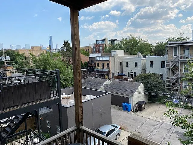 1737 W Erie St #3R — Photo 10