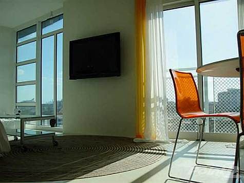 3rd image of 7600 Collins Ave APT 1005