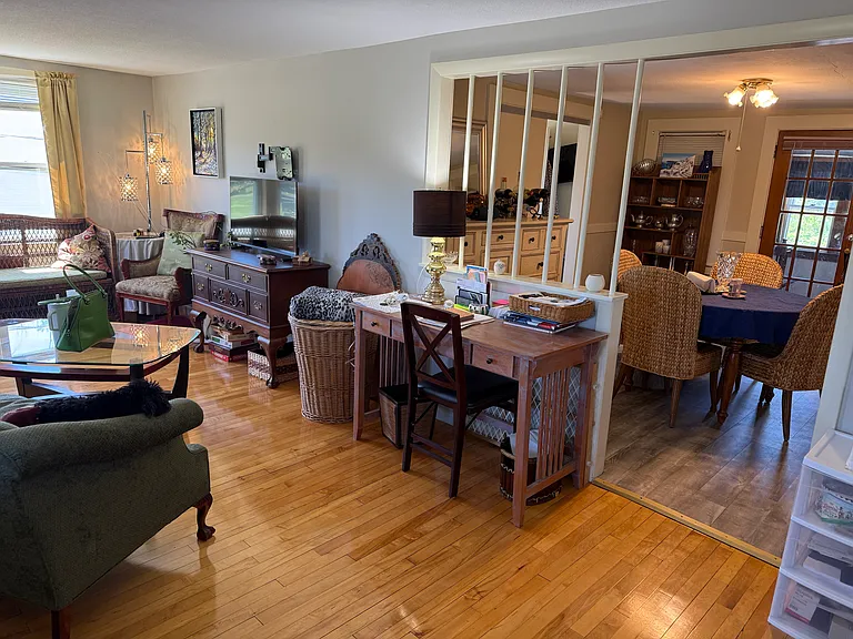 64 Lyman St #2L — Photo 11
