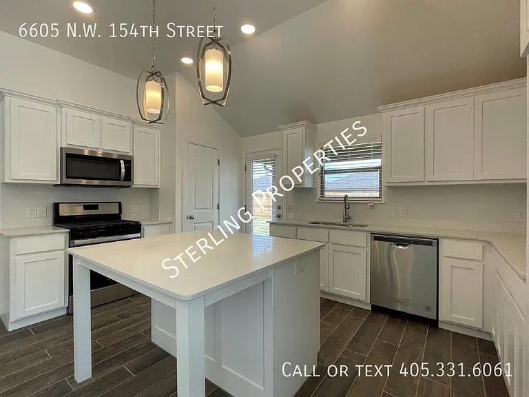 6605 N West 154th St — Photo 10
