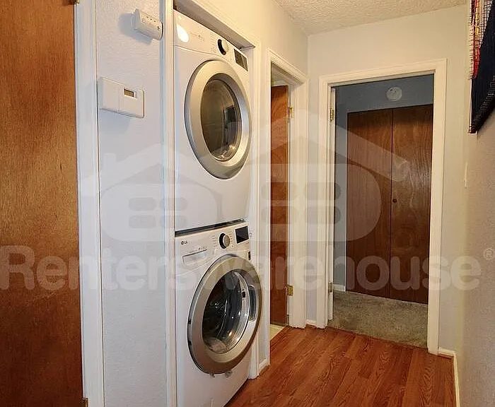 6388 Oak Ct #207 — Photo 7