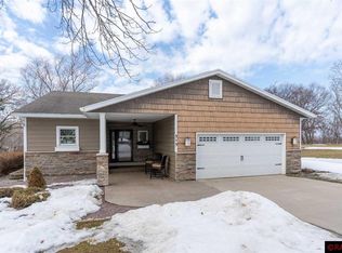 515 River Hills Rd, Mankato, MN 56001