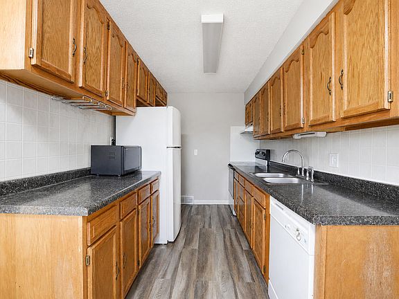 2nd image of 1143 Rittenhouse St