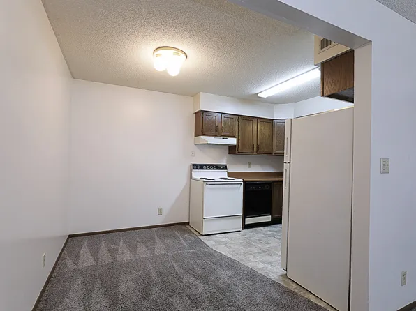 4640 Meredeth St #5, Lincoln, NE 68506