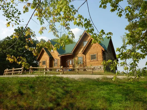 877 Thrasher Rd, Burkesville, KY 42717