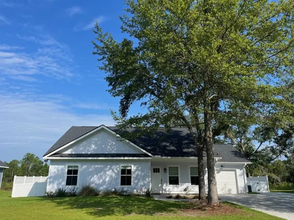 1667 Ashantilly Dr, Darien, GA 31305
