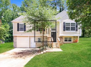 3696 Dogwood Farm Rd, Decatur, GA 30034