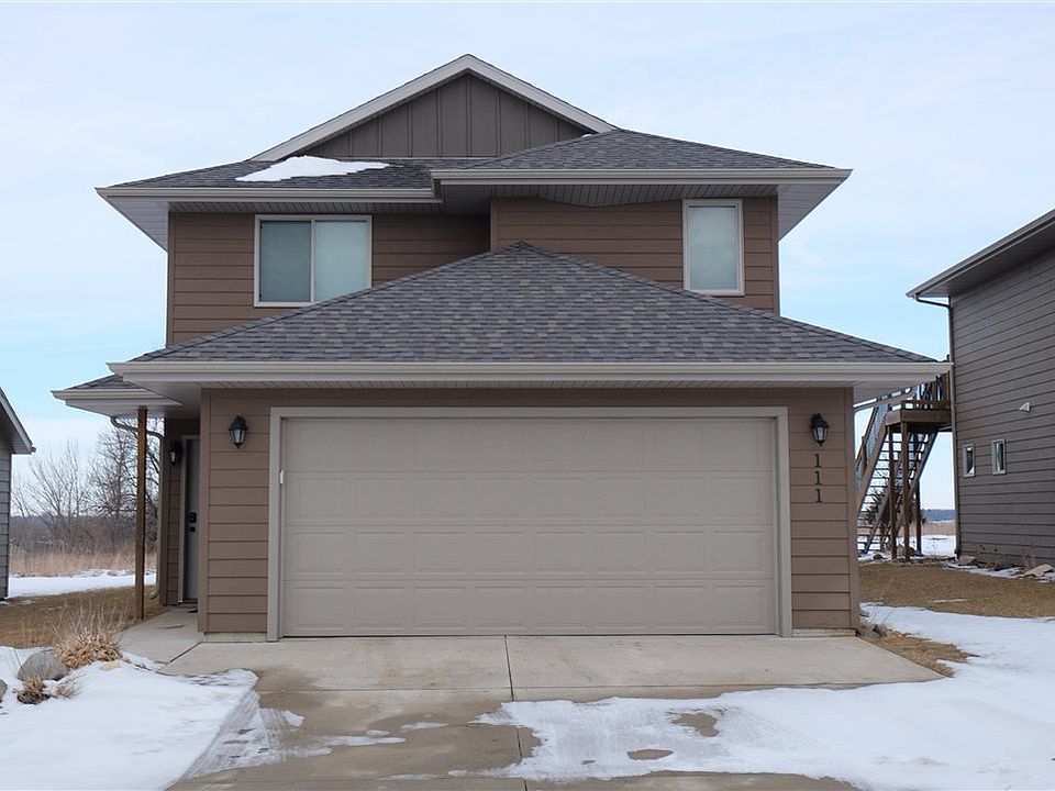 1st image of 290 240th Ave #111