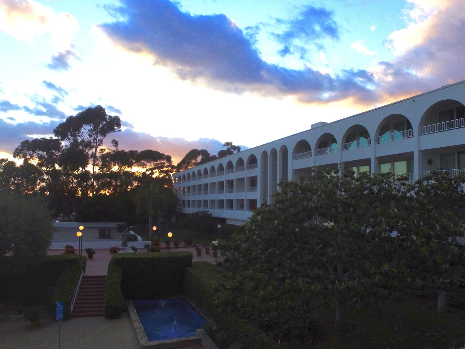 Villa Fontana Apartments — Photo 3