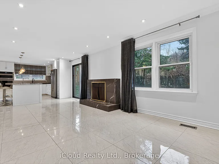 52 Montressor Dr — Photo 9