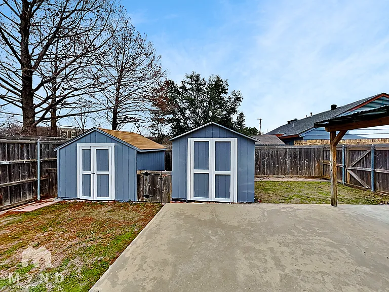 105 Ripplewood Dr — Photo 16