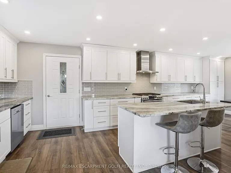 11404 Lakeshore Rd #UPPER — Photo 11