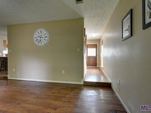 3rd image of 345 Highland Creek Pkwy