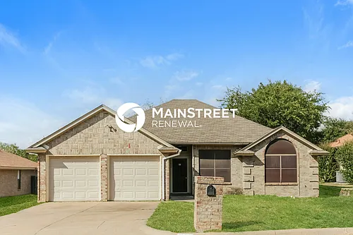 1632 Hunting Green Dr Photo 1