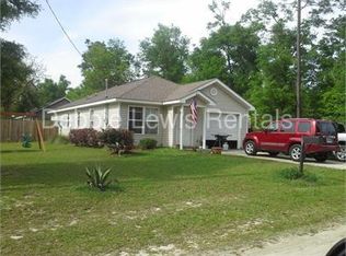 32 Brewster Rd, Crawfordville, FL 32327