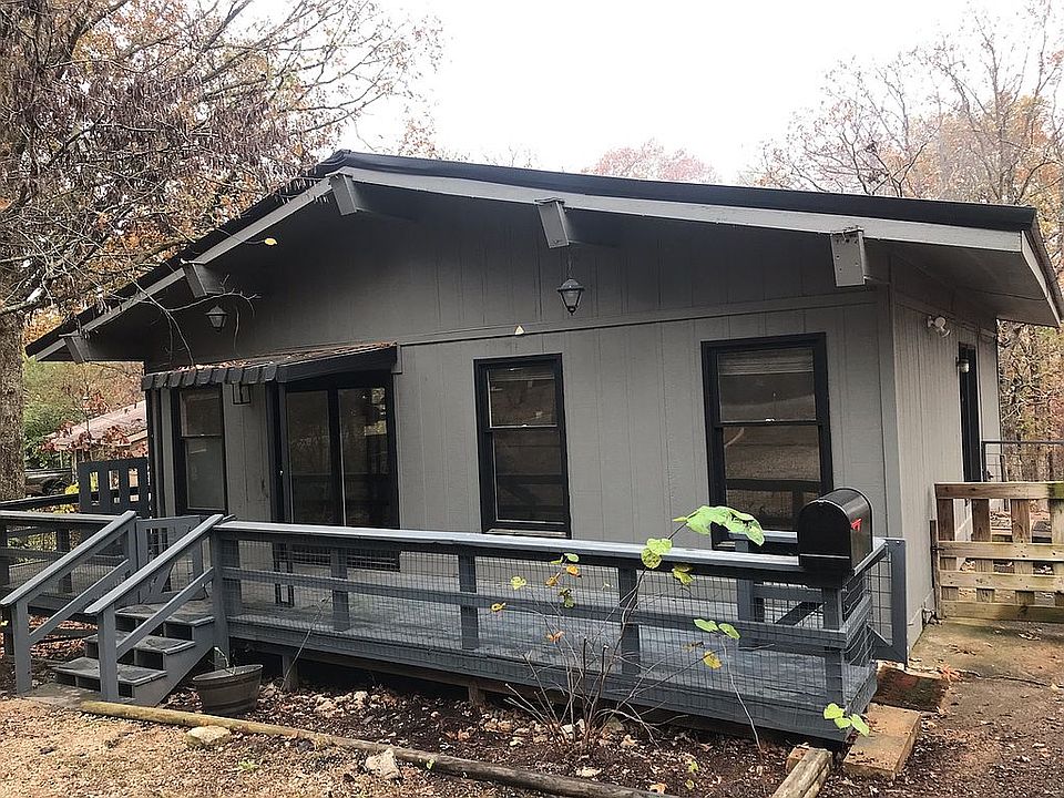1st image of 20 Pottawattamie Dr