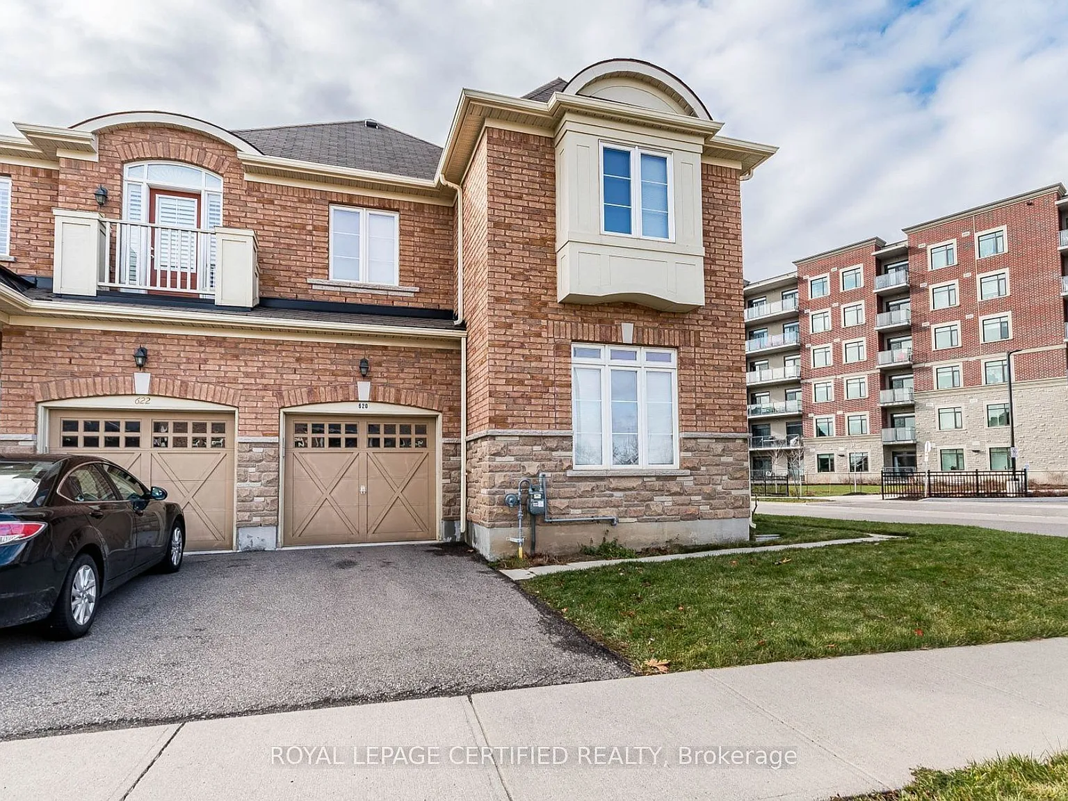 5 bed, $3,799 — Photo 3