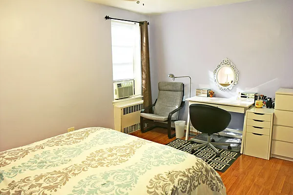 Sold by Lin Pan Realty Group LLC | media 8