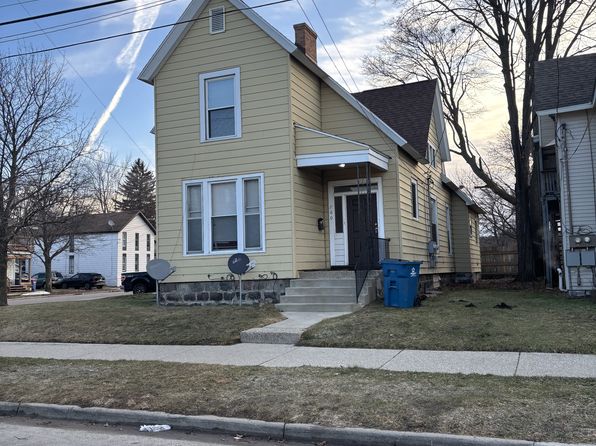 760 Broadway Ave NW #2