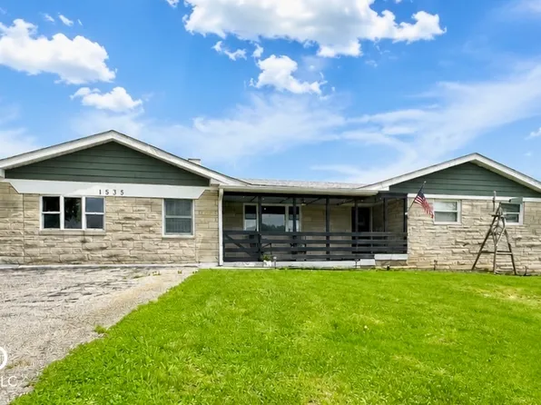 1535 E Shore Dr, Martinsville, IN 46151