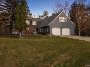 9627 M 52, Perry, MI 48872