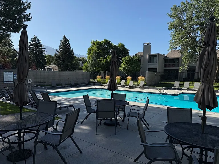 1672 E Marvin Gardens St — Photo 25