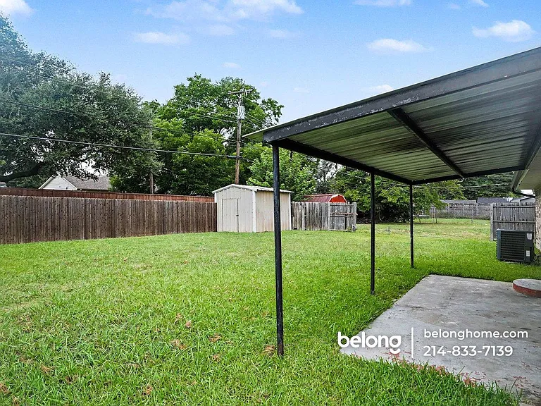 423 Southlake Dr — Photo 16