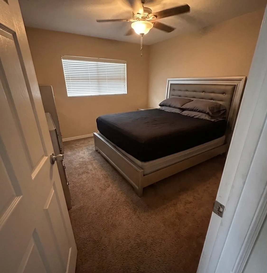 2 bed, 846 sqft, $1,925 — Photo 2