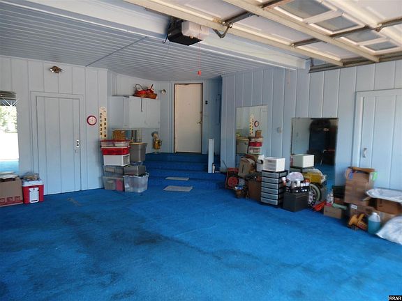 5th image of 1015 Woodlawn St