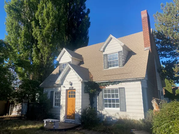 2956 Summers Ln, Klamath Falls, OR 97603