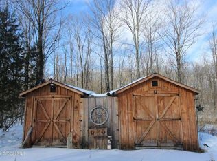 220 Nadler Rd, Amsterdam, NY 12010