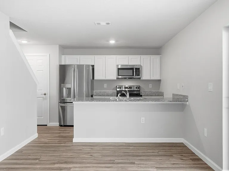 64 Foxhall Ln — Photo 6