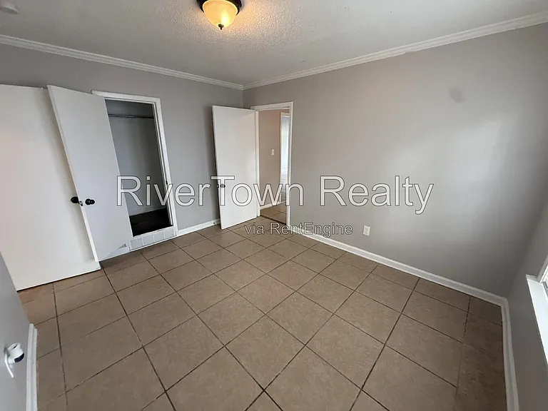 108 N Holmes St — Photo 21