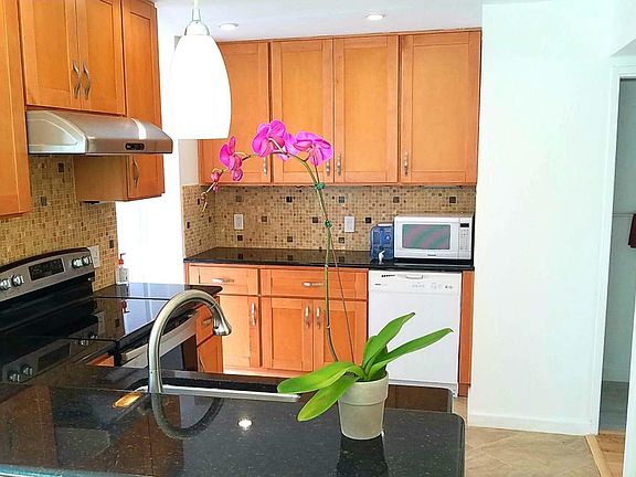 3rd image of 715 Quetta Ave APT I