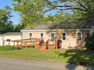 903 N Graham St, Sullivan, IL 61951
