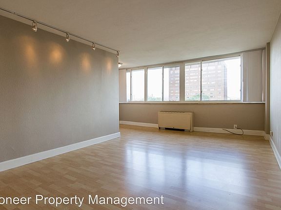 3rd image of 1196 N Grant St APT 513
