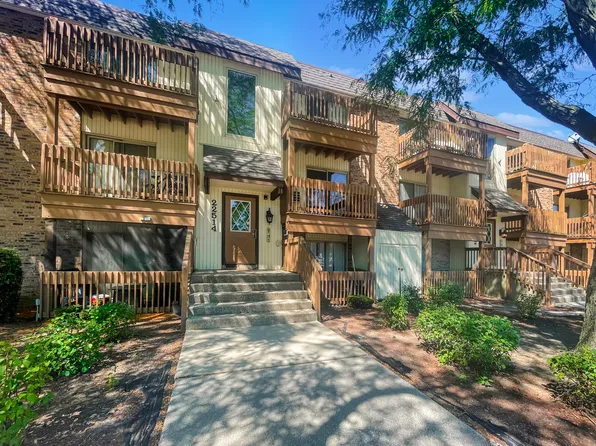 22514 Jackson Ct APT 4D, Richton Park, IL 60471