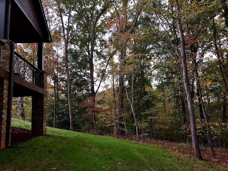 2nd image of 6062 Bluebird Hill Ln