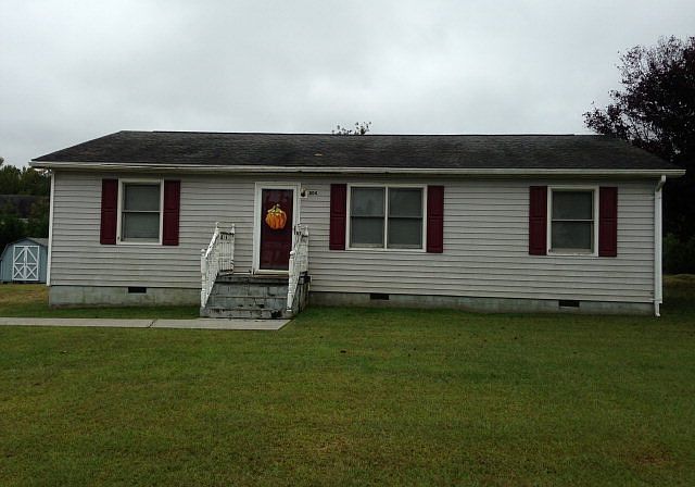 1st image of 804 Woodland Dr