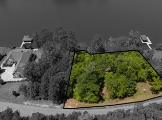 139 Spyglass Dr, Greenwood, SC 29649