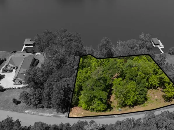 139 Spyglass Dr, Greenwood, SC 29649