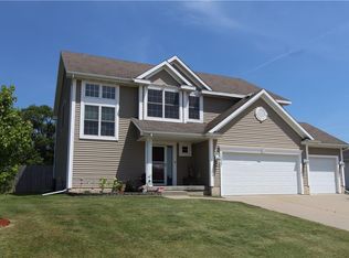 1807 Crabapple Ln, Granger, IA 50109