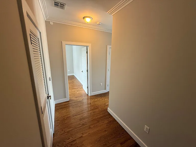 124 Polk St #2E — Photo 9