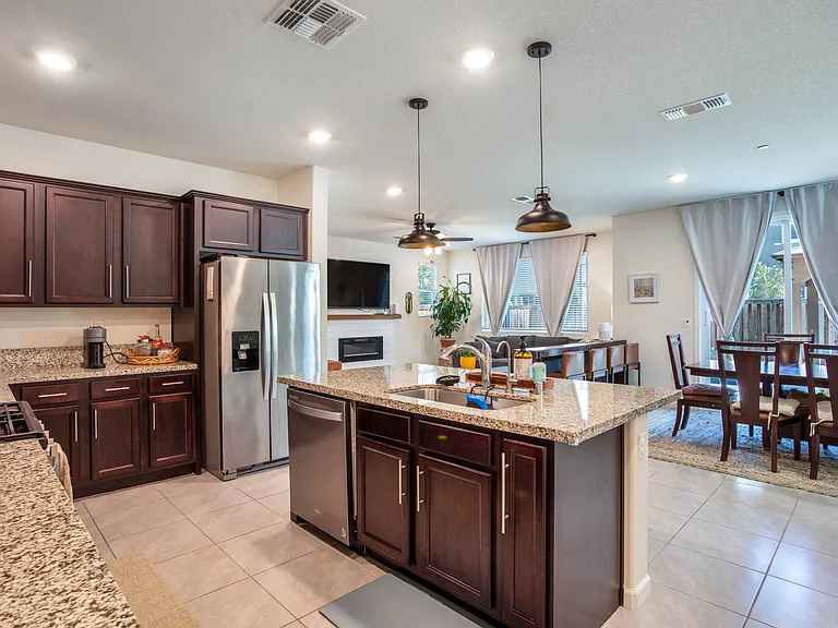 169 Leprino Cir — Photo 9