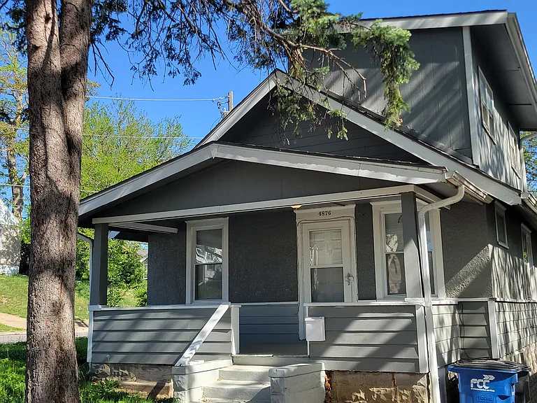 4876 Maple St — Photo 1