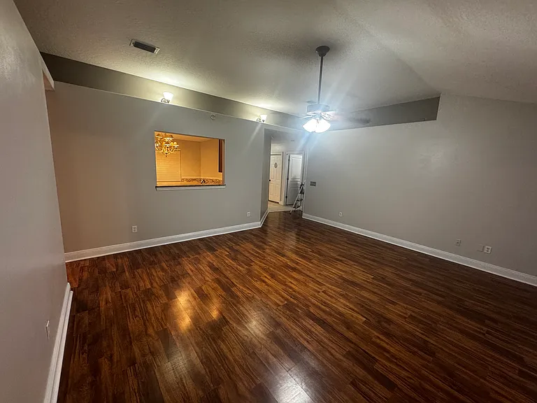 2096 Bella Breeze Ct — Photo 9