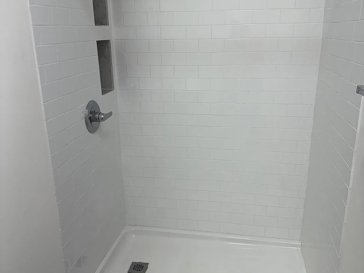 3 bed, 2800 sqft, $1,100 — Photo 3