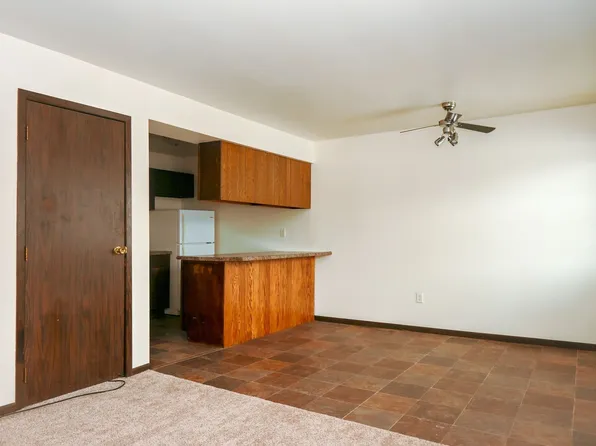 Goelzer-2208 12th Ave N., 2208 12th Ave N #3, Grand Forks, ND 58203